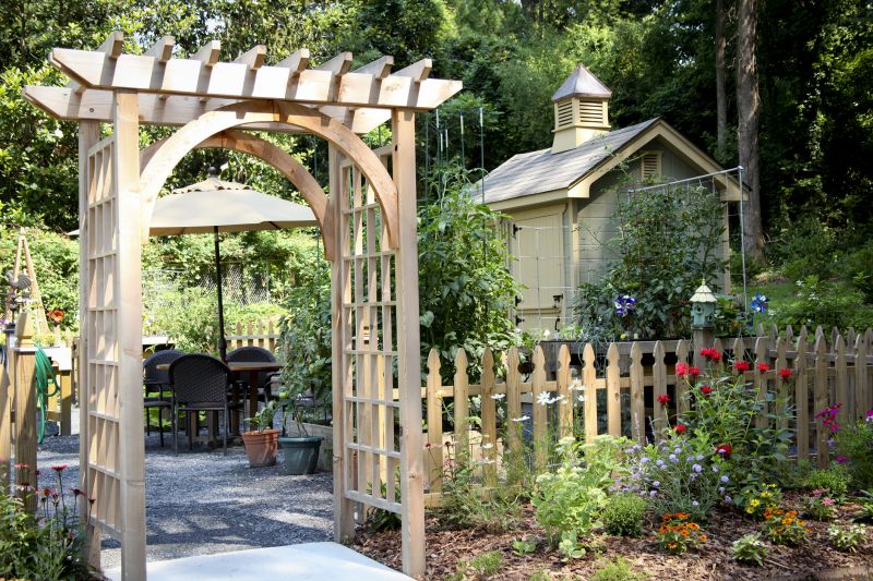 Privacy Arbor Installation in Conroe, TX